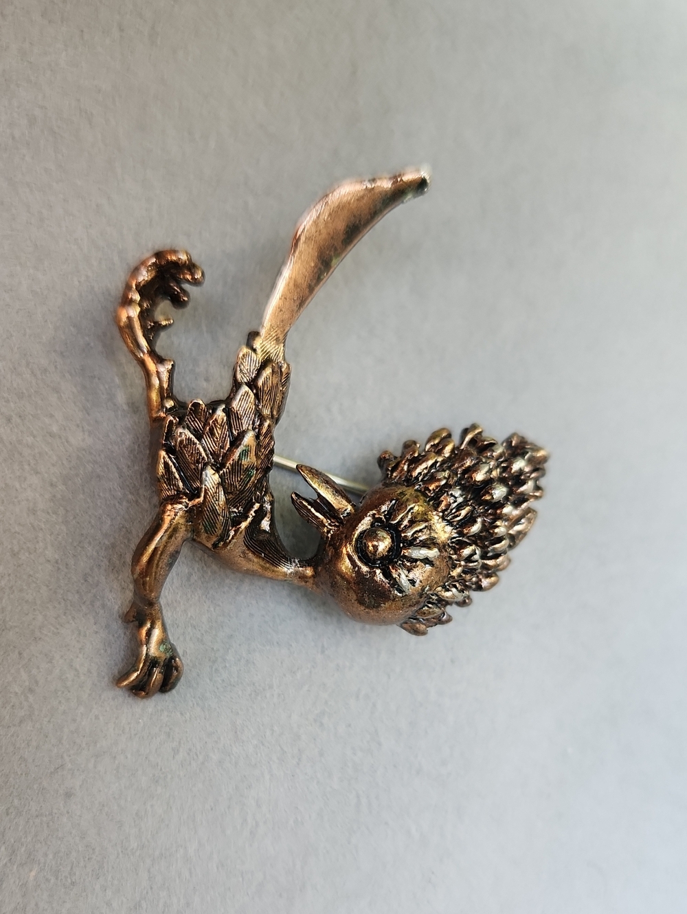 Gold-Tone Tortolani Roadrunner Brooch Pin — Textured Avian Accent